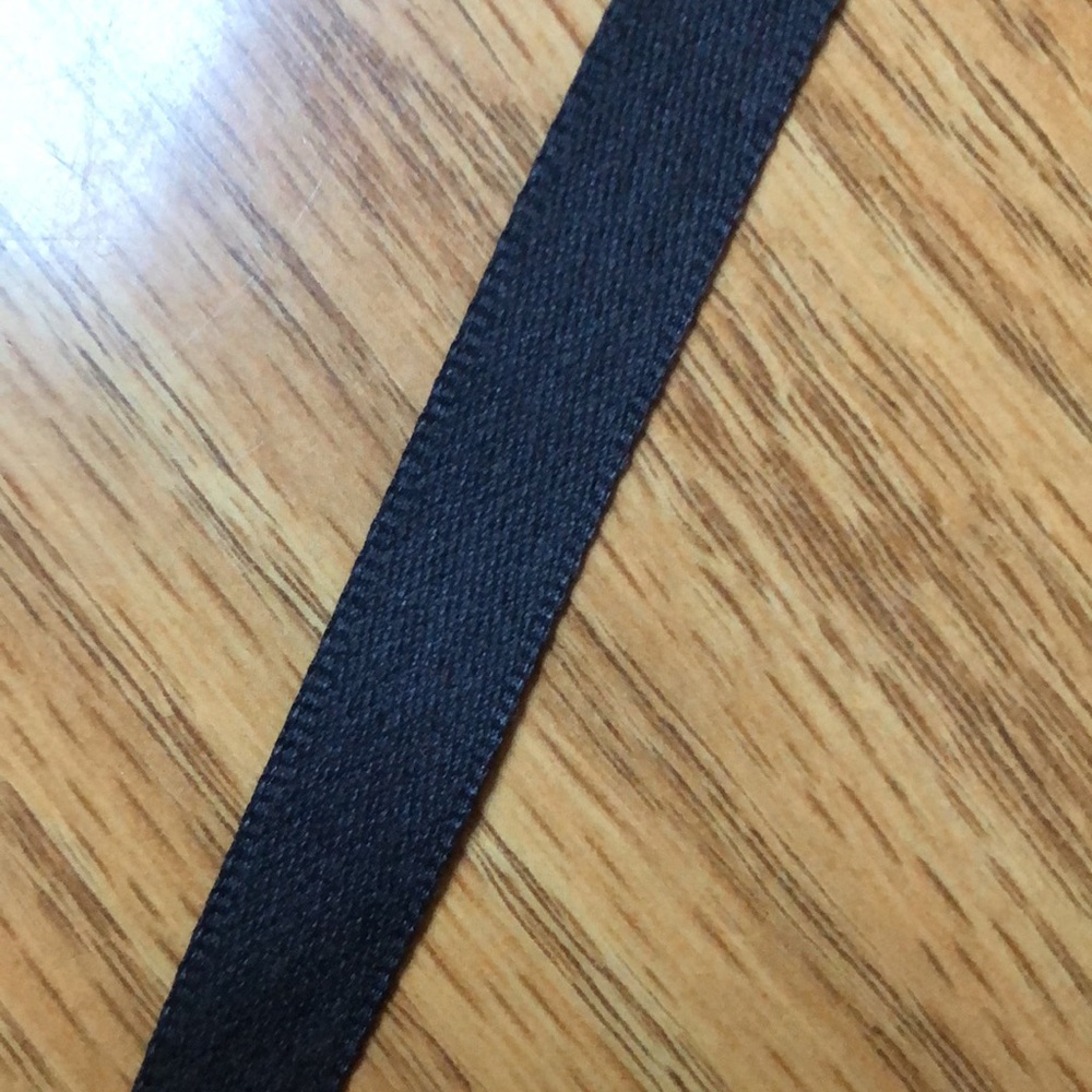 Authentic Dior Ribbon - Picture 4 of 5